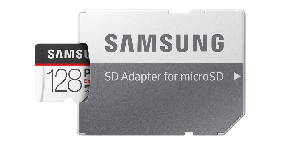 Cartão vem com adaptador para ser usado também em câmeras tradicionais (Foto: Divulgação/Samsung)