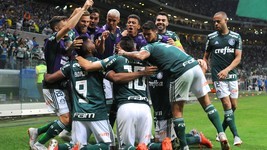 Palmeiras volta a vencer o Colo-Colo e vai Ã  semi da Liberta (Marcos Ribolli)