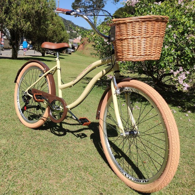 Bicicleta retrô (aro 26) com cesta de vime, Maria Clara Bikes (Foto: Reprodução)