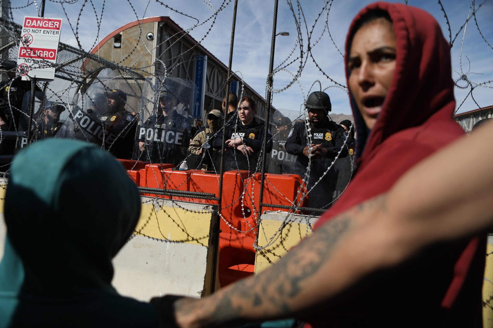 Cerca de 200 mil pessoas tentam cruzar a fronteira do México para os Estados Unidos a cada mês — Foto: Herika Martinez / AFP