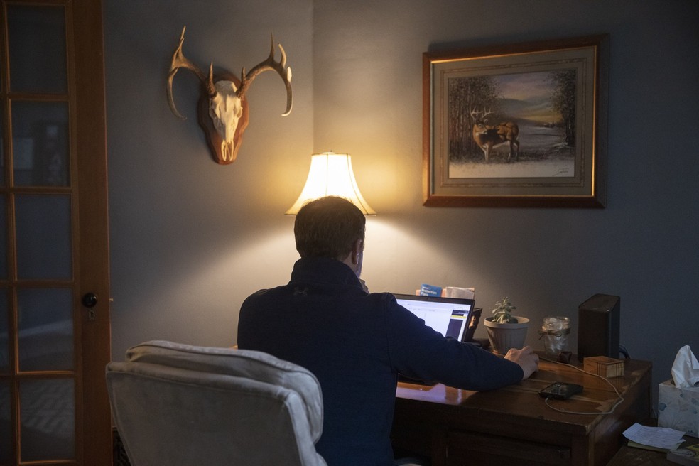 Um especialista avalia que o home office contribui para a desistência silenciosa, por eliminar as barreiras entre casa e trabalho — Foto: Bloomberg