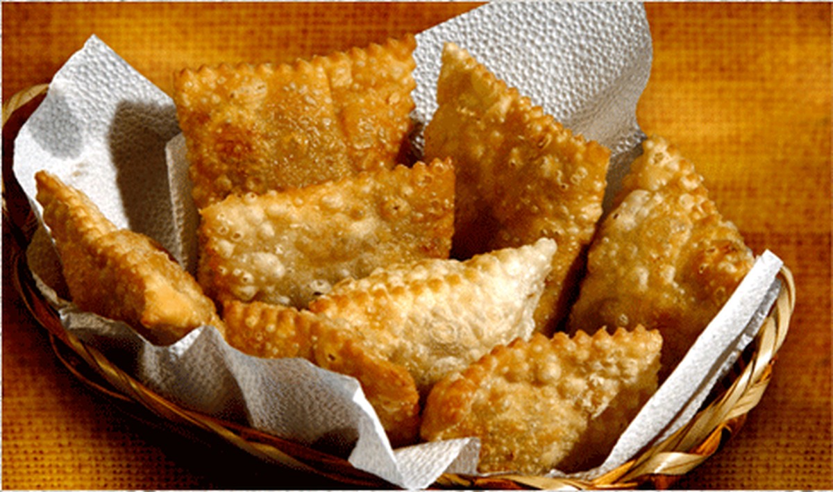 Pastel frito caseiro Receitas Gshow Gshow