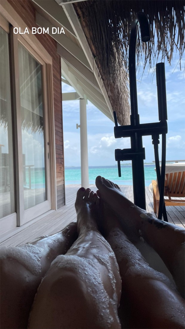 Marcela Mc Gowan e Luiza estão fazendo viagem romântica nas Maldivas (Foto: Reprodução / Instagram)