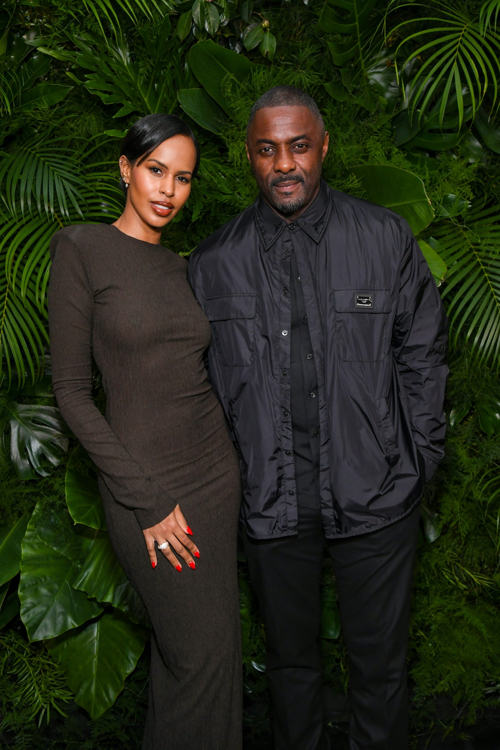 Idris Elba e Sabrina Dhowre — Foto: Getty Images