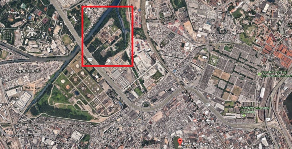 Área onde o Flamengo encontrou terreno fica no lado direito da Avenida Brasil, sentido zona norte do Rio (Foto: Reprodução)