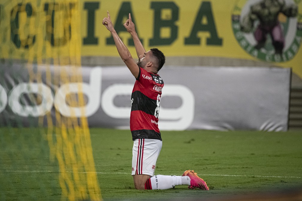 Thiago Maia comemora seu primeiro gol com a camisa do Flamengo — Foto: Alexandre Vidal/Flamengo