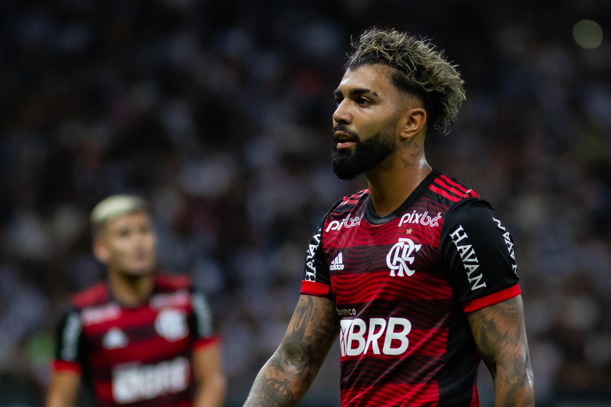 Gabigol lamenta derrota do Flamengo, exalta postura e diz: “Lá eles vão conhecer o que é inferno”