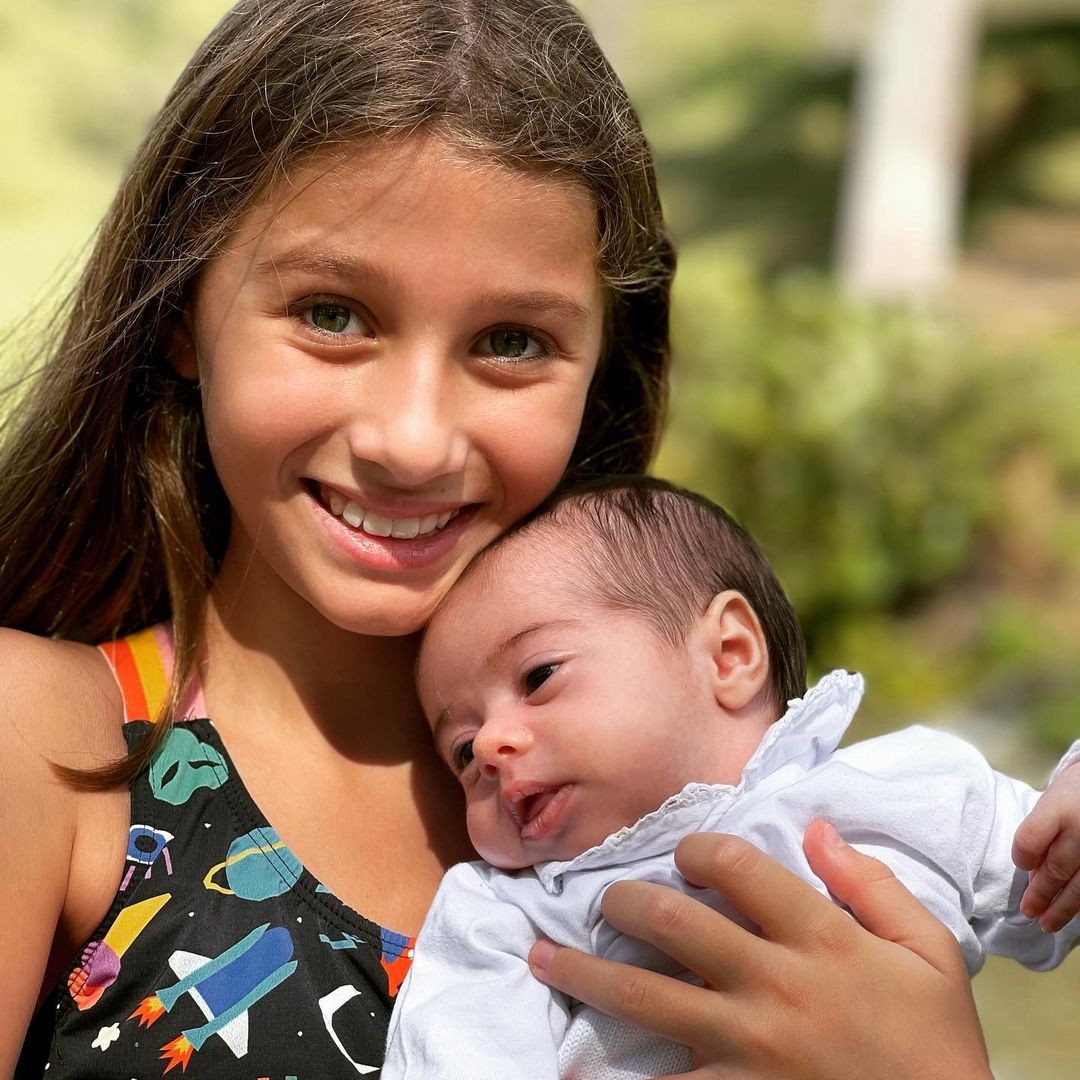 Fabio Assunção posta foto das filhas Ella Felipa e Alana Ayó  (Foto: Reprodução/Instagram)