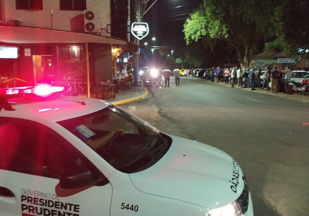 Força-tarefa fiscaliza o cumprimento dos protocolos sanitários de combate à proliferação da Covid-19 em Presidente Prudente — Foto: Cedida/Secom