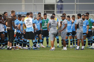 Classificado, Roger não vê Grêmio em condições de escolher rival nas oitavas