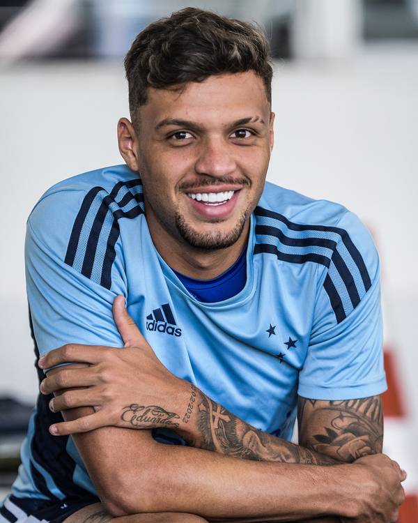 Wallisson, Daniel Jr, Breno... Cruzeiro reforça caixa e otimiza elenco em fim de janelas; veja prazos e valores