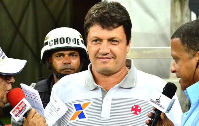 Adilson Batista, vasco e Náutico (Foto: Ademar Filho / Futura press)