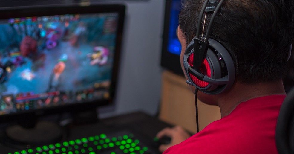 Fone Headphone E Headset Entenda As Diferencas E Vantagens De