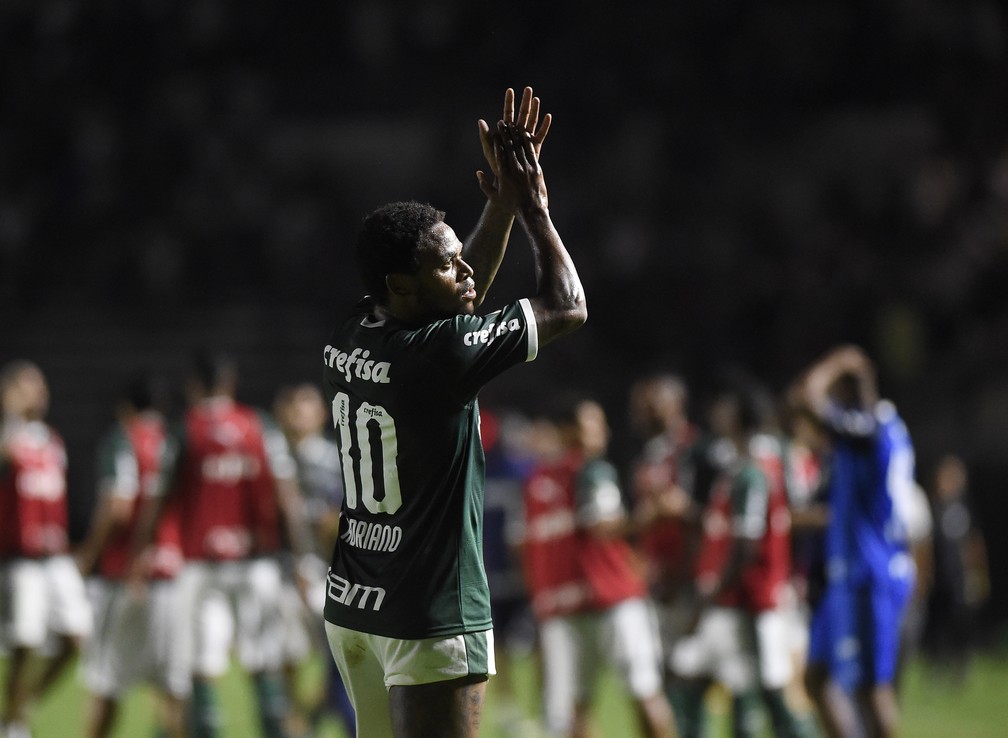 Luiz Adriano tem permanência garantia no Verdão — Foto: André Durão/GloboEsporte.com