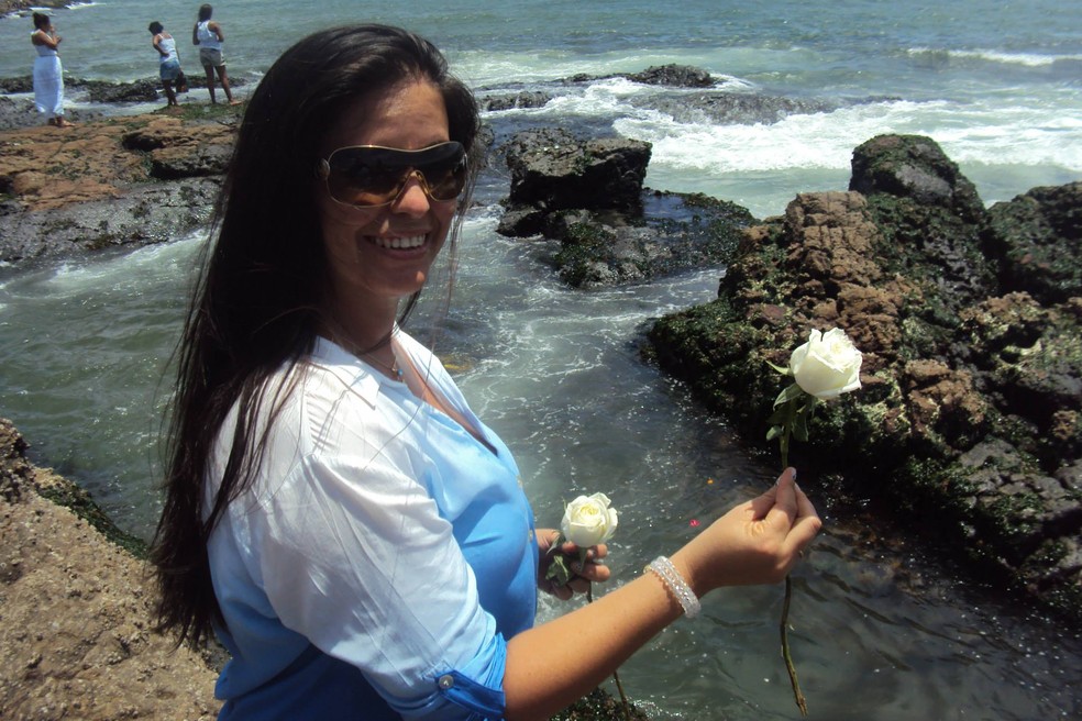 Familiares e amigos de professora de inglês morta a facadas há cinco anos na Bahia cobram respostas sobre crime — Foto: Reprodução / Redes Sociais