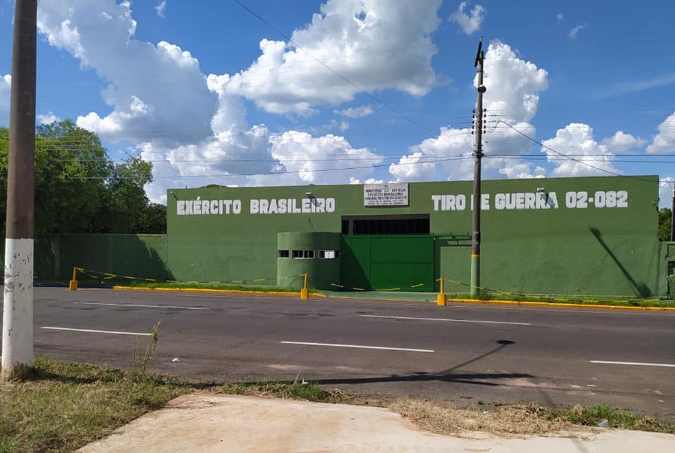 Militares do Exército Brasileiro sairão do Tiro de Guerra de Dracena para a desinfecção de locais de grande circulação de pessoas na cidade — Foto: Reprodução/Facebook