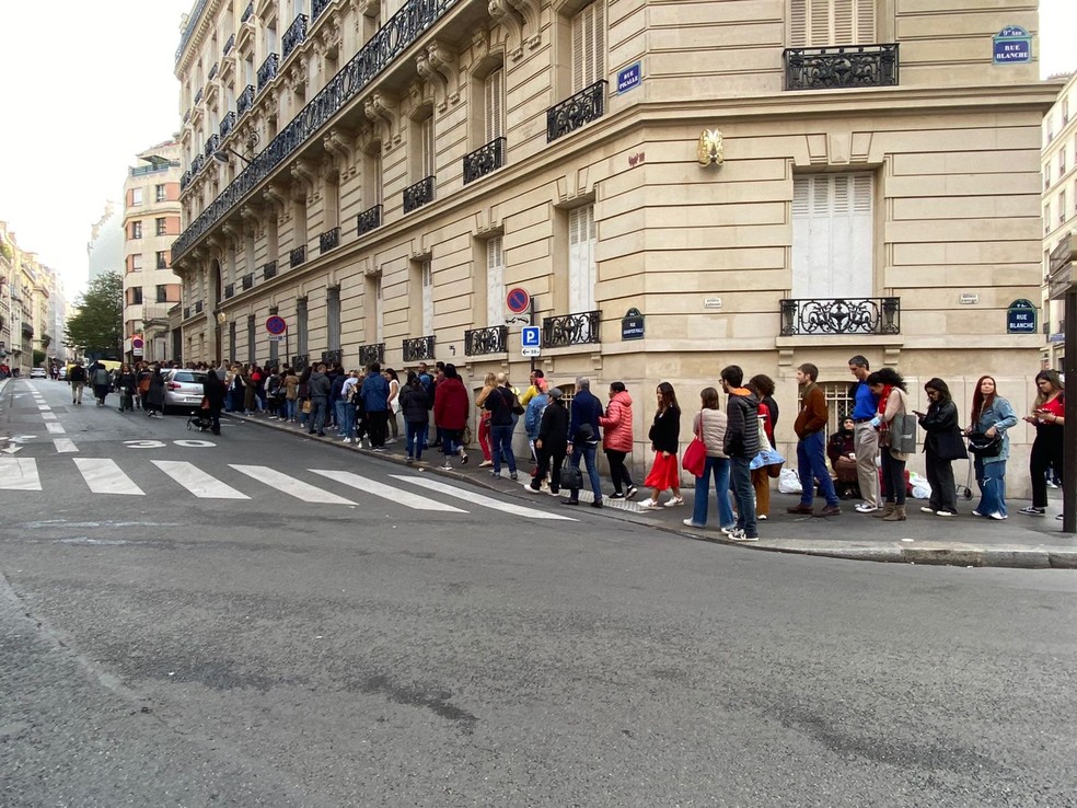 Filas em Paris. — Foto: Patricia Pinheiro