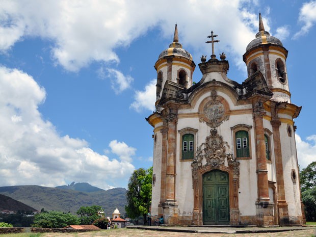 Igreja de São Francisco de Assis está entre os principais pontos turísticos de Ouro Preto (Foto: Pedro Ângelo/G1)