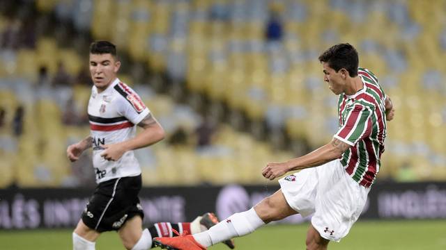 Pedro em aÃ§Ã£o em sua volta ao Fluminense