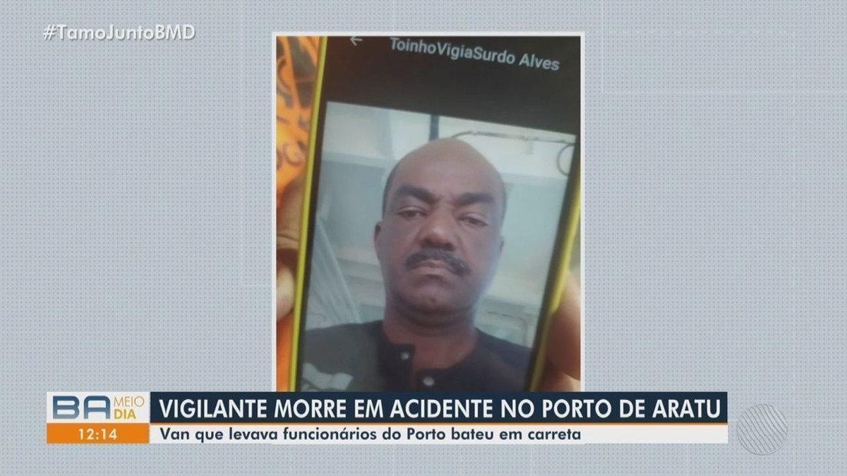 Vigilante morre após van bater em carreta em Porto de Aratu, Região Metropolitana de Salvador 