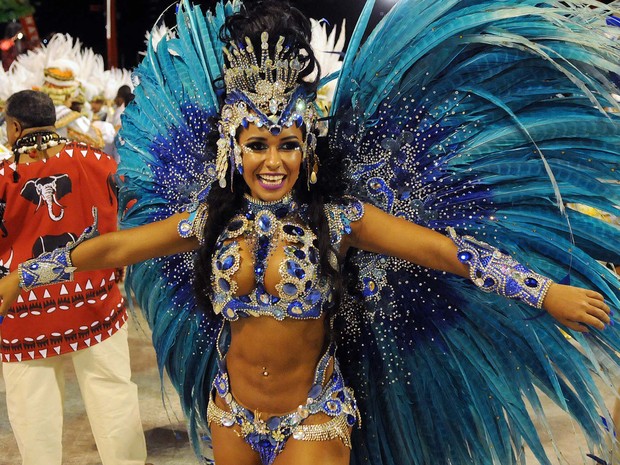 A rainha de bateria da Beija-Flor, Raíssa Oliveira (Foto: Alexandre Durão/G1)