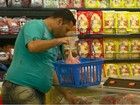 Preço da cesta básica cai em 13 cidades em setembro, diz Dieese