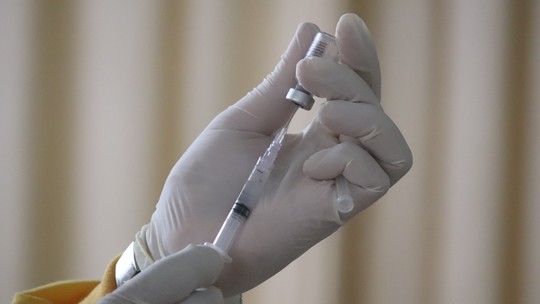 Vacina da gripe tem efeito protetor contra AVC, conclui estudo canadense