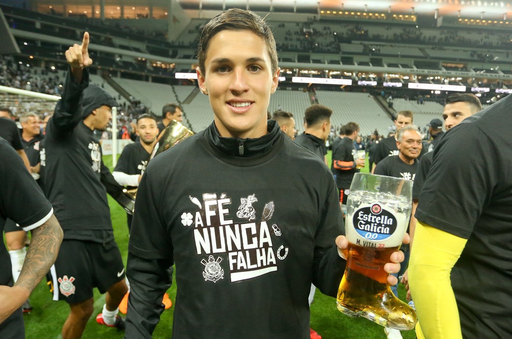Mateus Vital em comemoração do título do Corinthians em 2018 — Foto: Daniel Augusto Jr/Ag. Corinthians