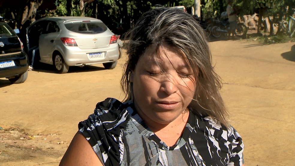 Tia de criança faz relato sobre acidente, no ES  — Foto: Paulo Cordeiro/ TV Gazeta 