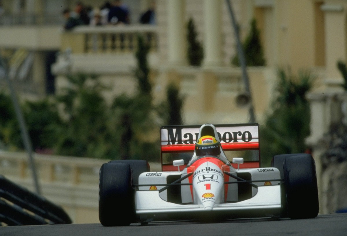No aniversário de nascimento de Ayrton Senna, escolha o carro mais