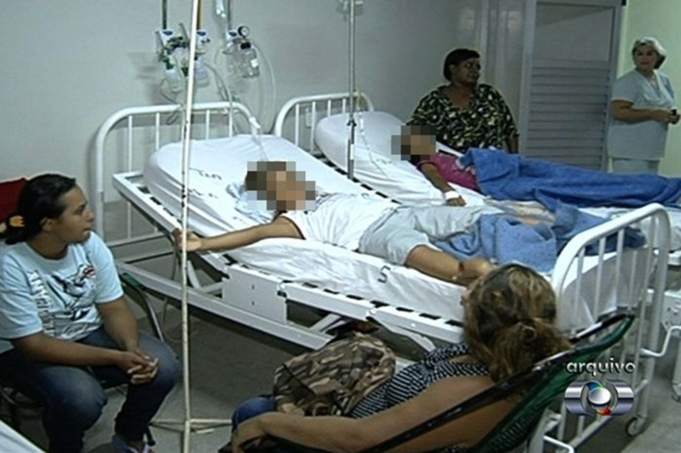 Juiz determina assistÃªncia mÃ©dica a nove alunos (Foto: ReproduÃ§Ã£o/TV Anhanguera)