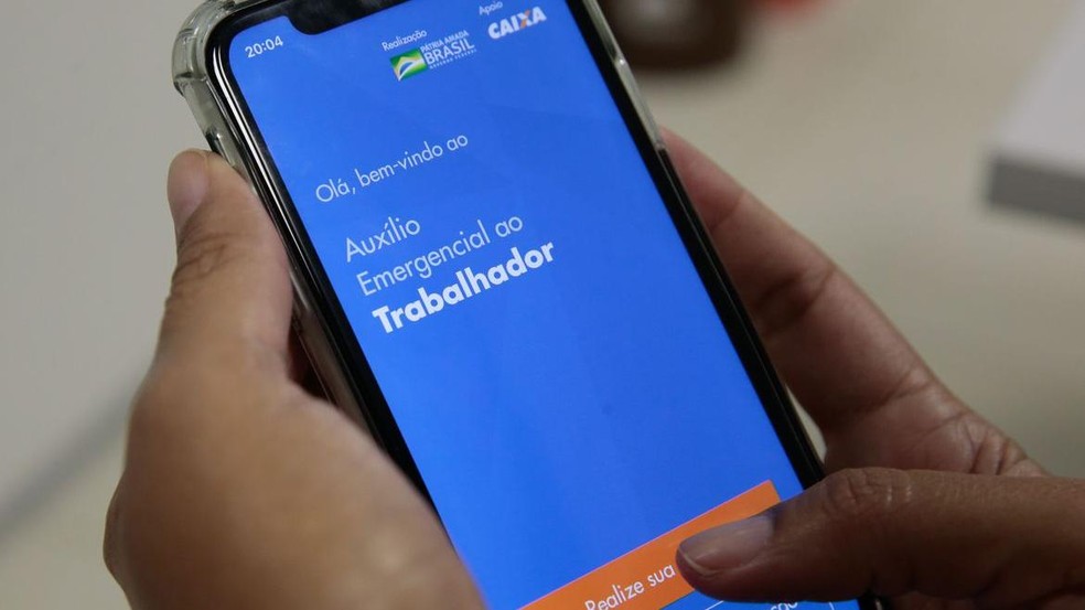 O auxílio emergencial foi fixado pela Câmara dos Deputados no valor de R$ 600 a ser pago por três meses, para até duas pessoas da mesma família — Foto: Agência Brasil