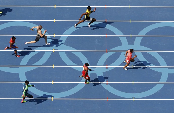 Revezamento 4 x 100m masculino (Foto: REUTERS/Fabrizio Bensch)