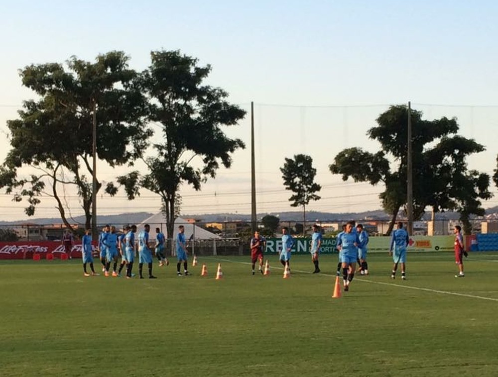 Raniel e Murilo treinam com o grupo e podem reforçar Cruzeiro contra La U