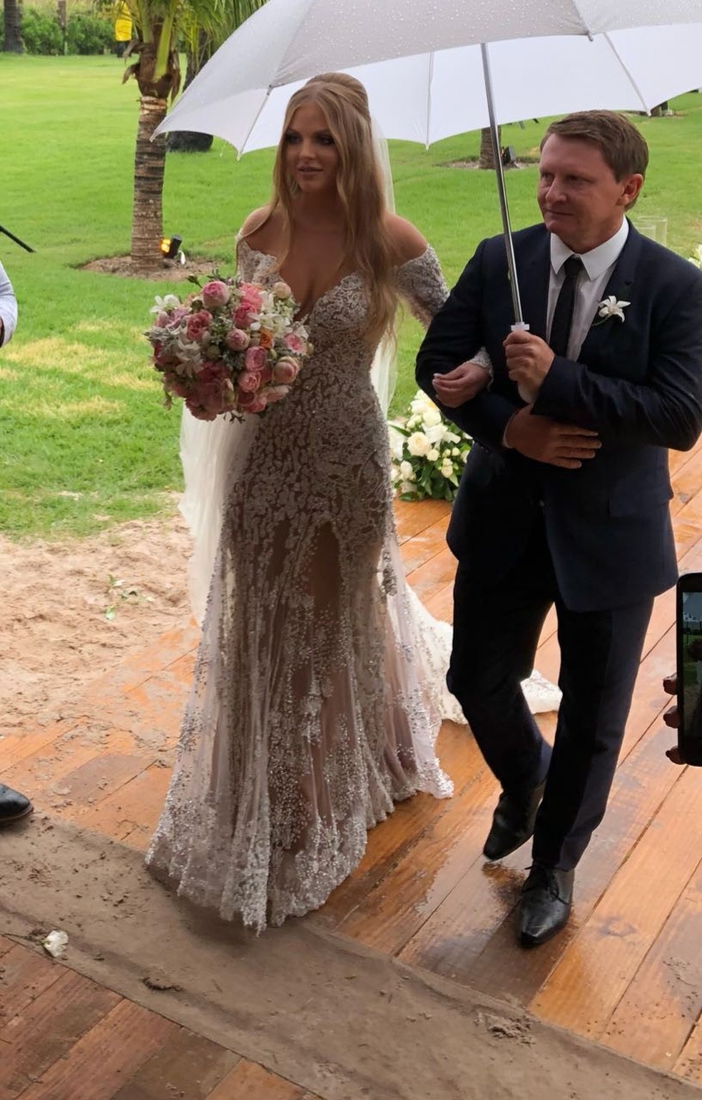 Vestido de hotsell noiva luisa sonza