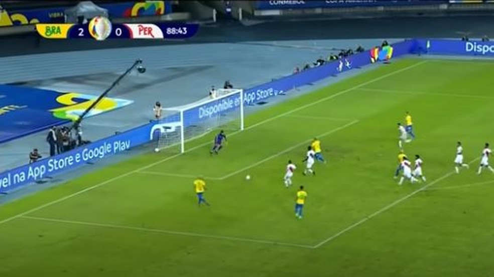 Depois da tabela, Neymar passa a Richarlison. Já na área, Ribeiro marca — Foto: Reprodução