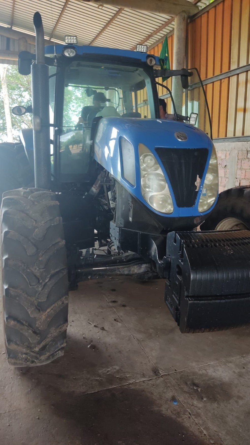 Máquinas agrícolas furtadas em Palmas são encontradas em galpão — Foto: Divulgação/SSP-TO