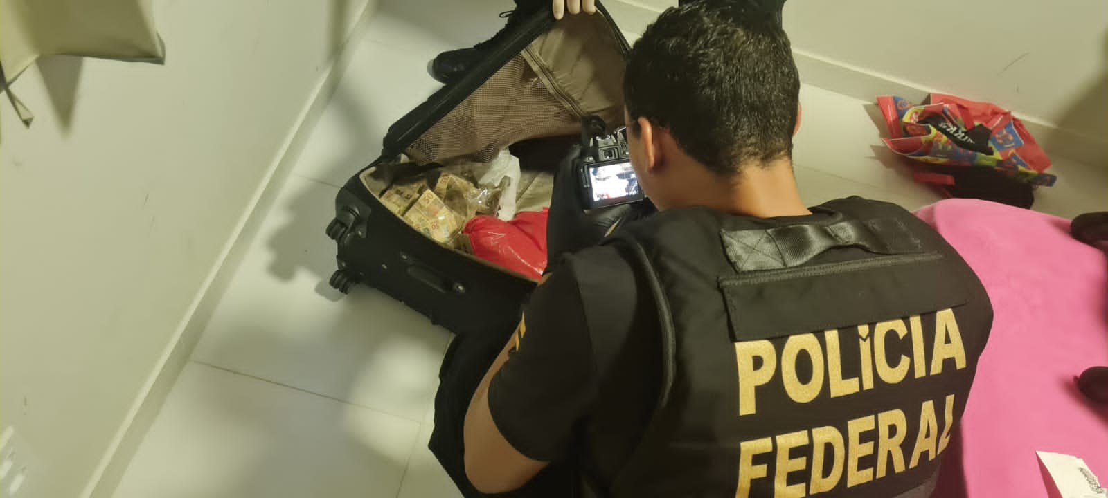PF cumpre mandados judiciais em duas operações contra crimes eleitorais em Rio Branco 
