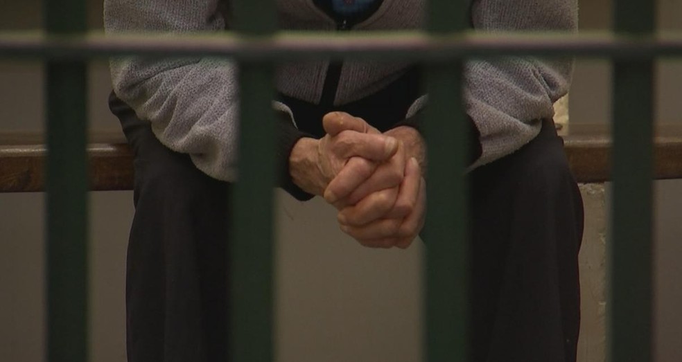 Policial aposentado foi preso suspeito de pedofilia infantil em Itapetininga (Foto: Reprodução/TV TEM)