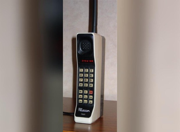 DynaTAC 8000X da Mororola foi o primeiro celular a ser comercializado (Foto: Redrum0486 / Wikimedia Commons)