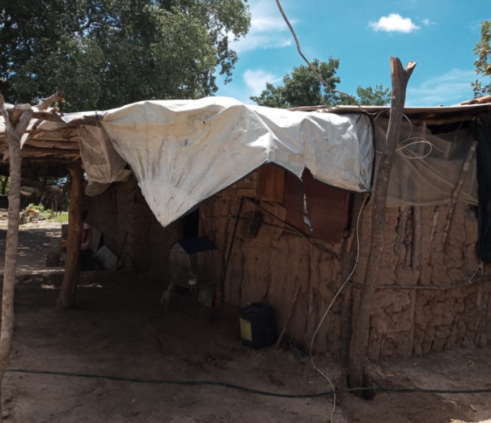 Comunidades indígenas ficam isoladas, sem água potável e sem comida após temporais no oeste da Bahia — Foto: Divulgação/Corpo de Bombeiros