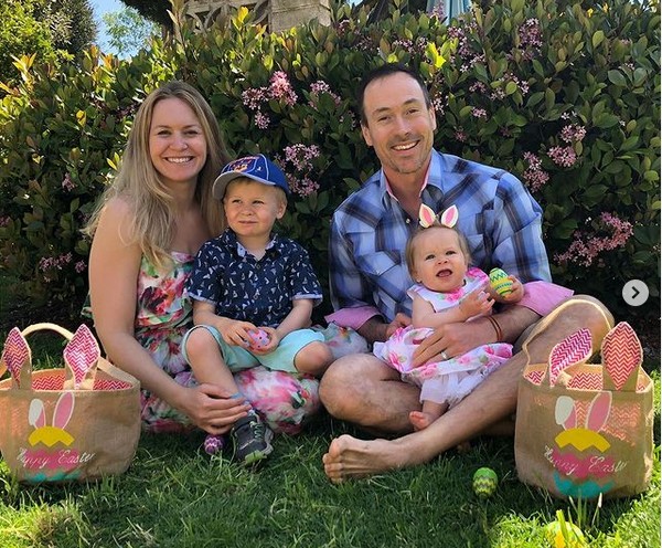 O ator Chris Klein com a esposa e os filhos (Foto: Instagram)