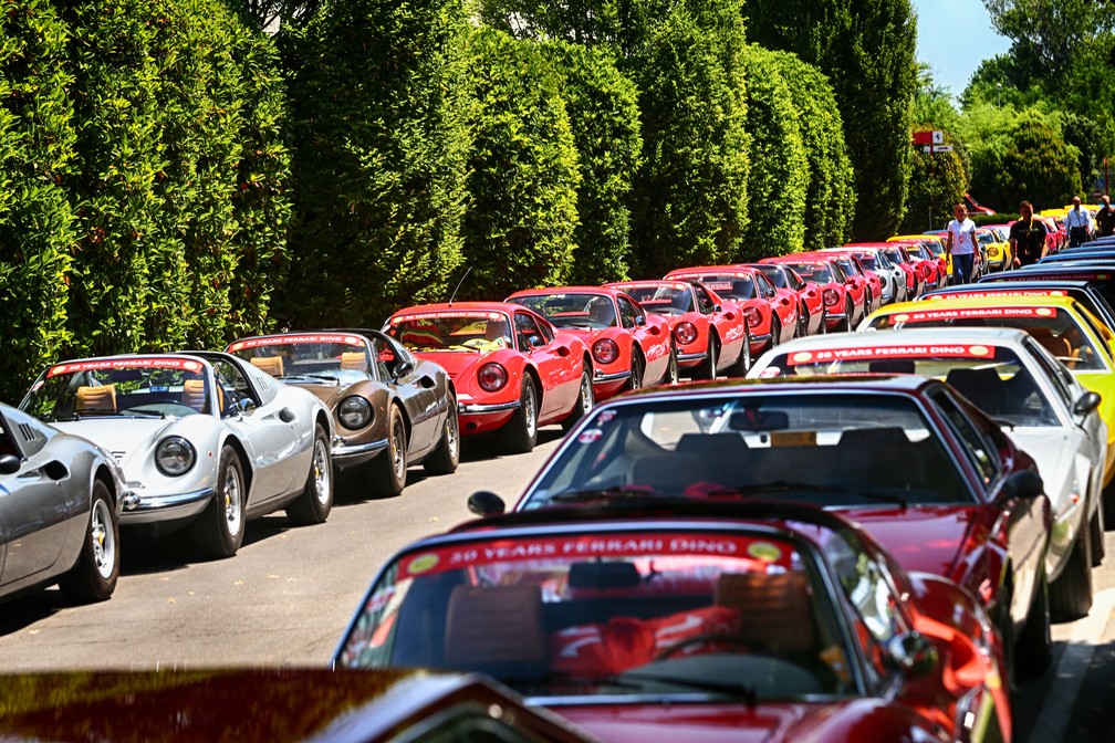 Ferrari Dino foi lançada em 1967, mas a primeira entrega foi em 1968 (Foto: Divulgação/Ferrari)