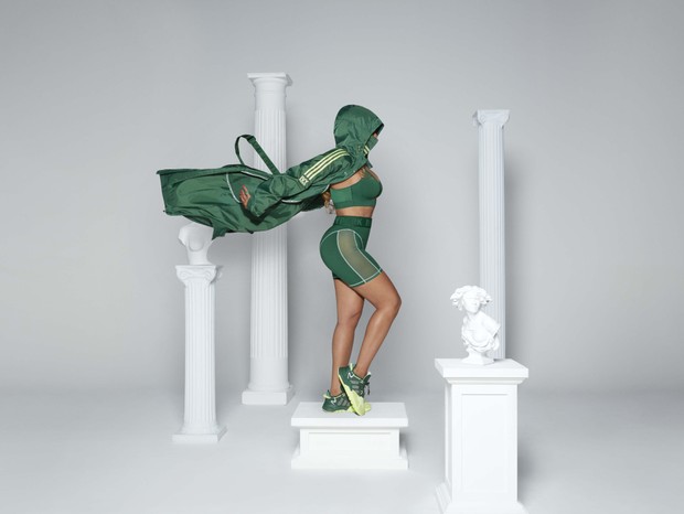 Beyoncé posa para nova coleção IVY PARK x Adidas – Vírgula