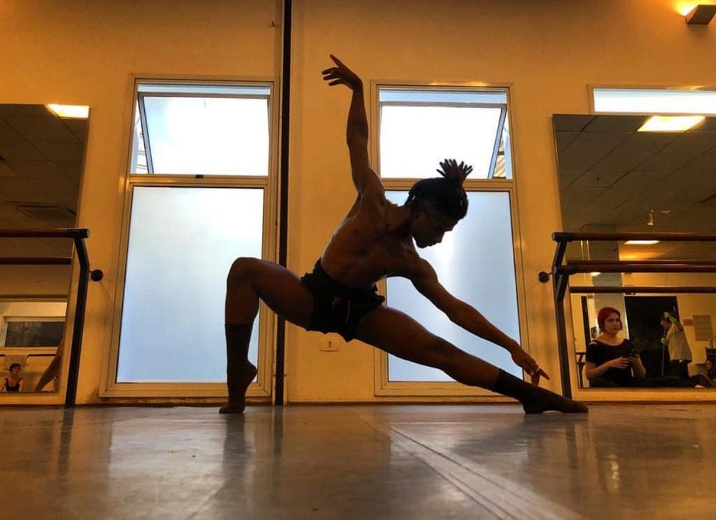 Bailarino é aprovado para estudar em uma das maiores companhias de dança do mundo — Foto: Arquivo Pessoal