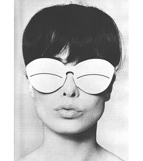 Óculos Eskimo, em 1965, por William Klein