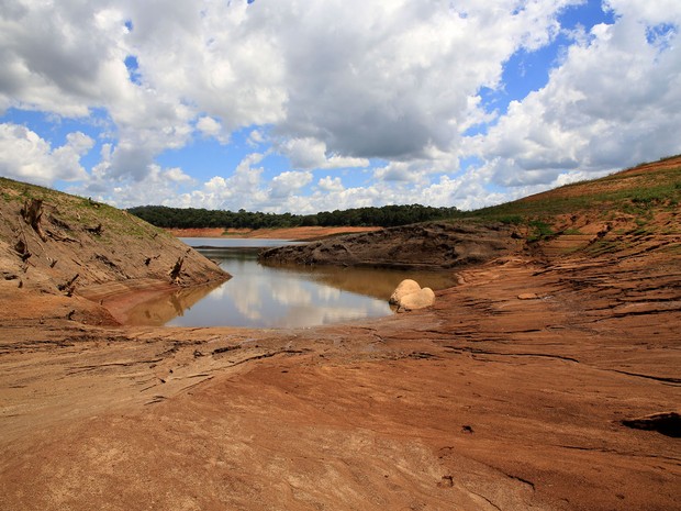 Represa de Joanópolis (SP), parte do Sistema Cantareira nesta segunda-feira (10) (Foto: Luis Moura/Estadão Conteúdo)