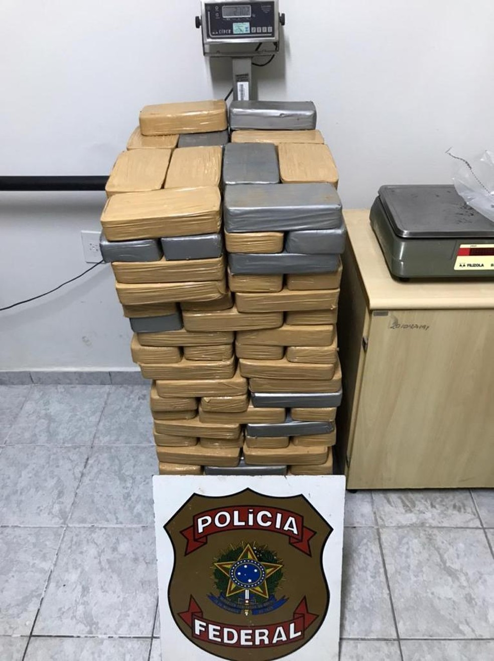 Cocaína pesou 210 quilos, conforme a PF  Foto: PF/Divulgação