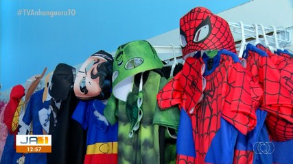 Comerciantes aproveitam o Carnaval para vender mais; fantasias são a grande aposta