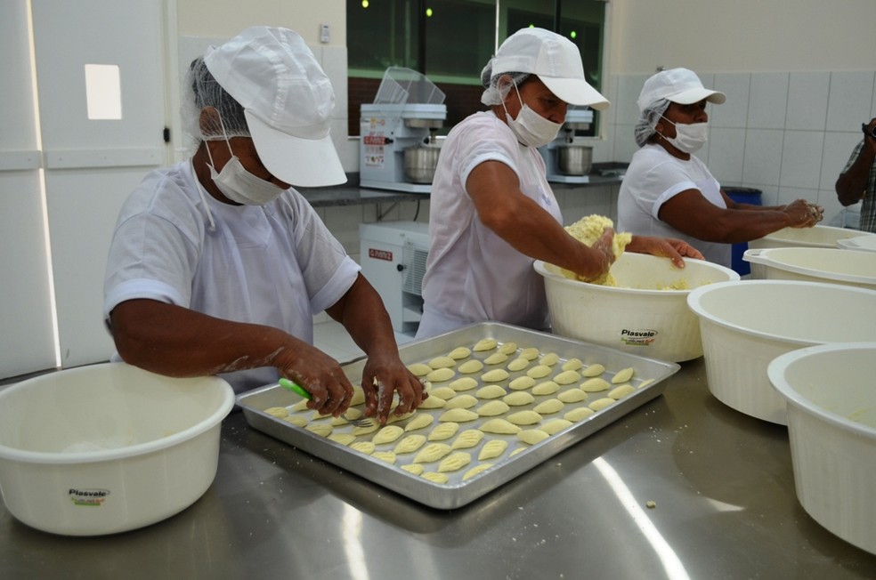 Biscoito de goma também é um dos produtos mais conhecidos do Juruá  — Foto: Vanísia Nery/G1